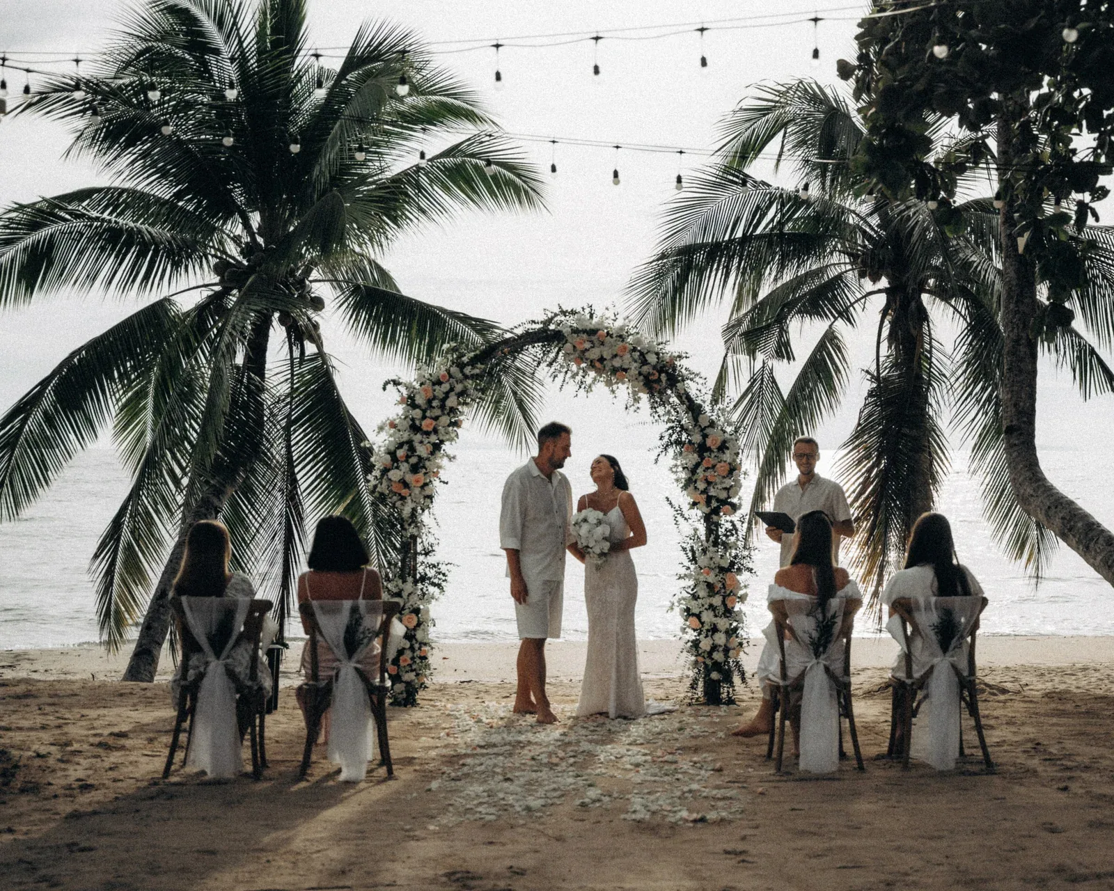 Intimate beach wedding in Koh Samui